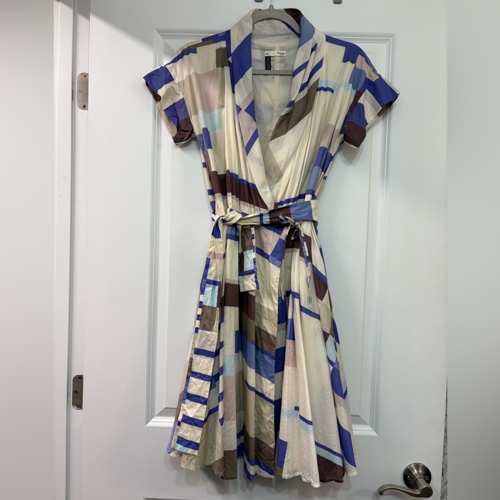 Hoss Intropia dress size 38. Wrap dress. lined. Cotton